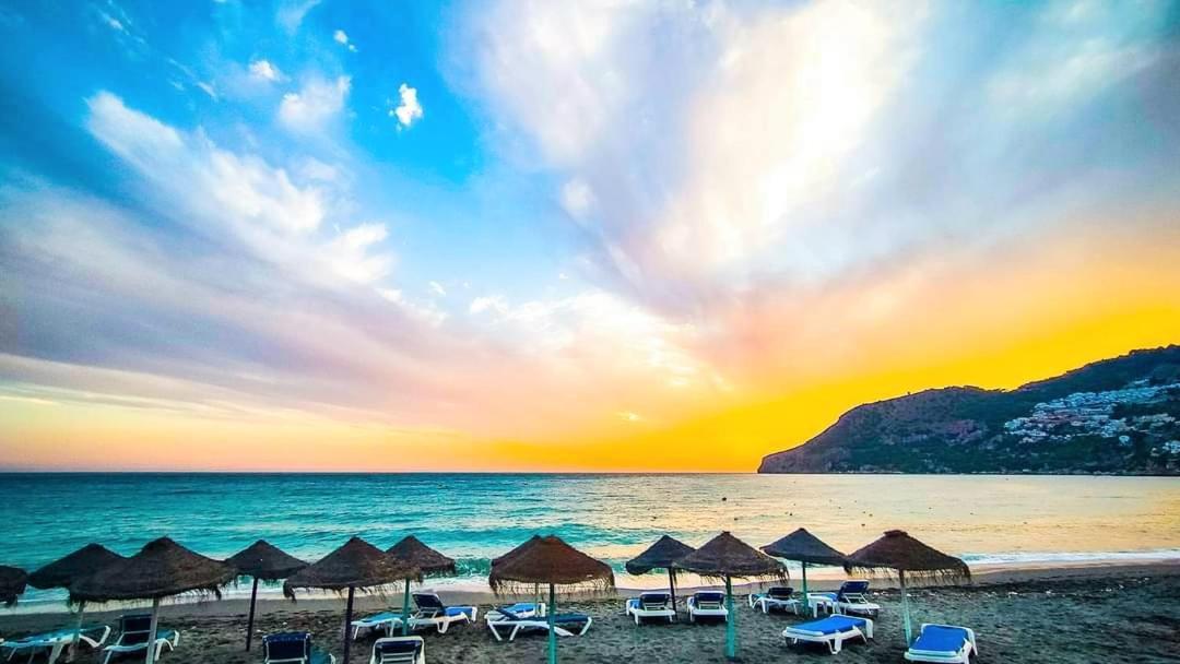 Rosalia Playa San Cristobal Wifi Netflix Apartman Almuñécar Kültér fotó